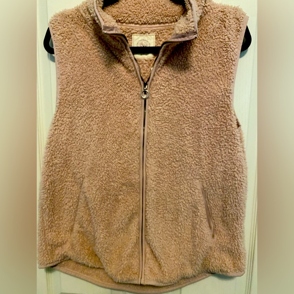 Faux Fur creamy pink Vest